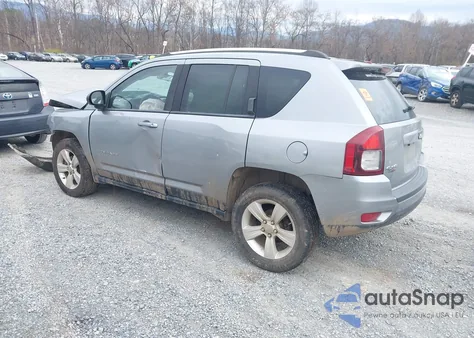 2015 Jeep Compass Sport z USA, uszkodzony, nr VIN 1C4NJDBB7FD225655